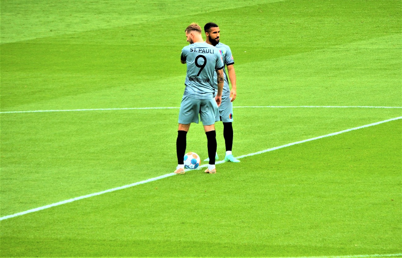 中麦通讯实名账号：海外旅游必须知道的流量卡注意事项